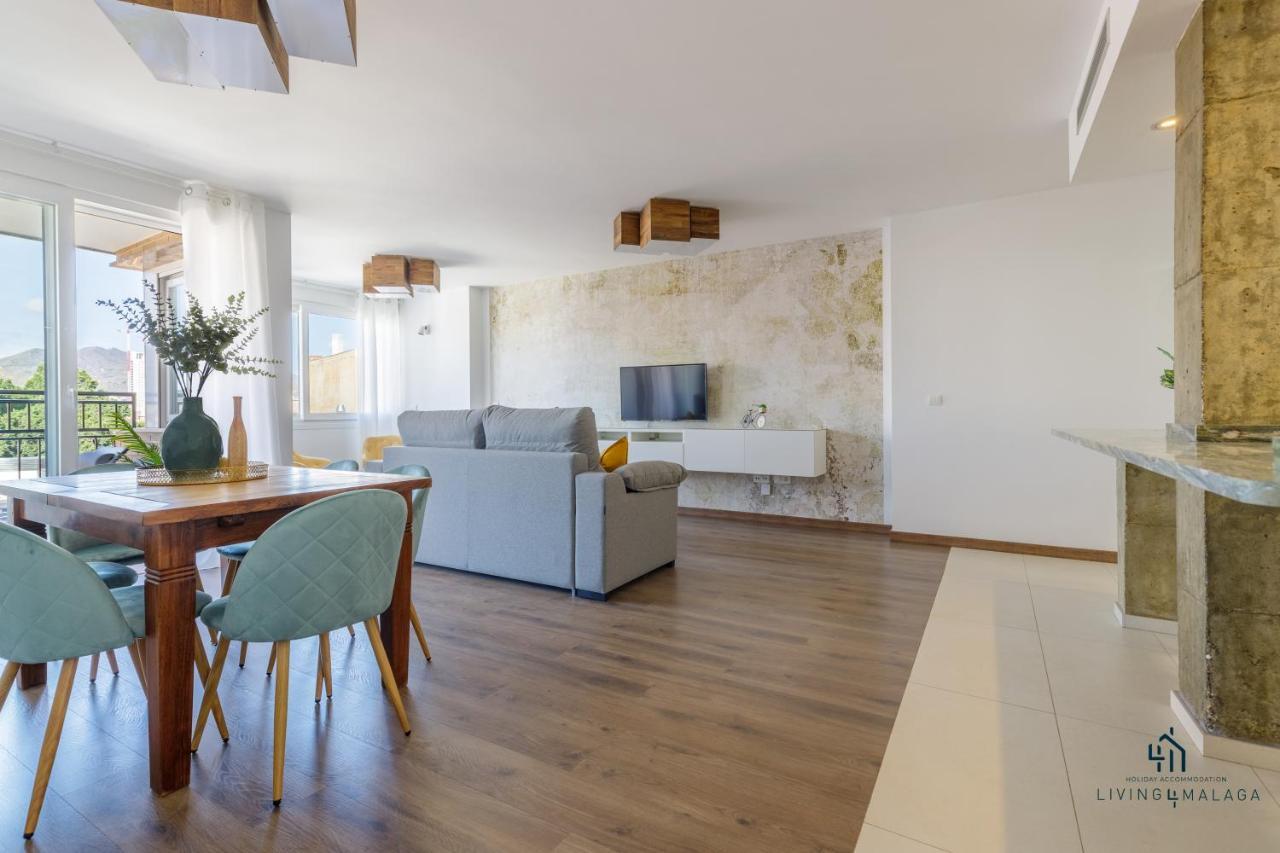 Living4malaga Theatre Square Terrace Apartament *